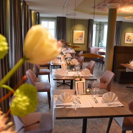 Castell Hotel & Restaurant Leinsweiler Luaran gambar