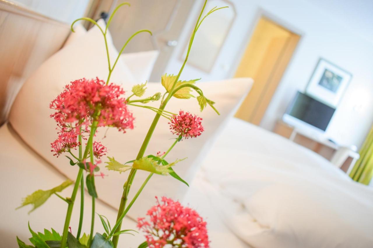 Castell Hotel & Restaurant Leinsweiler Luaran gambar