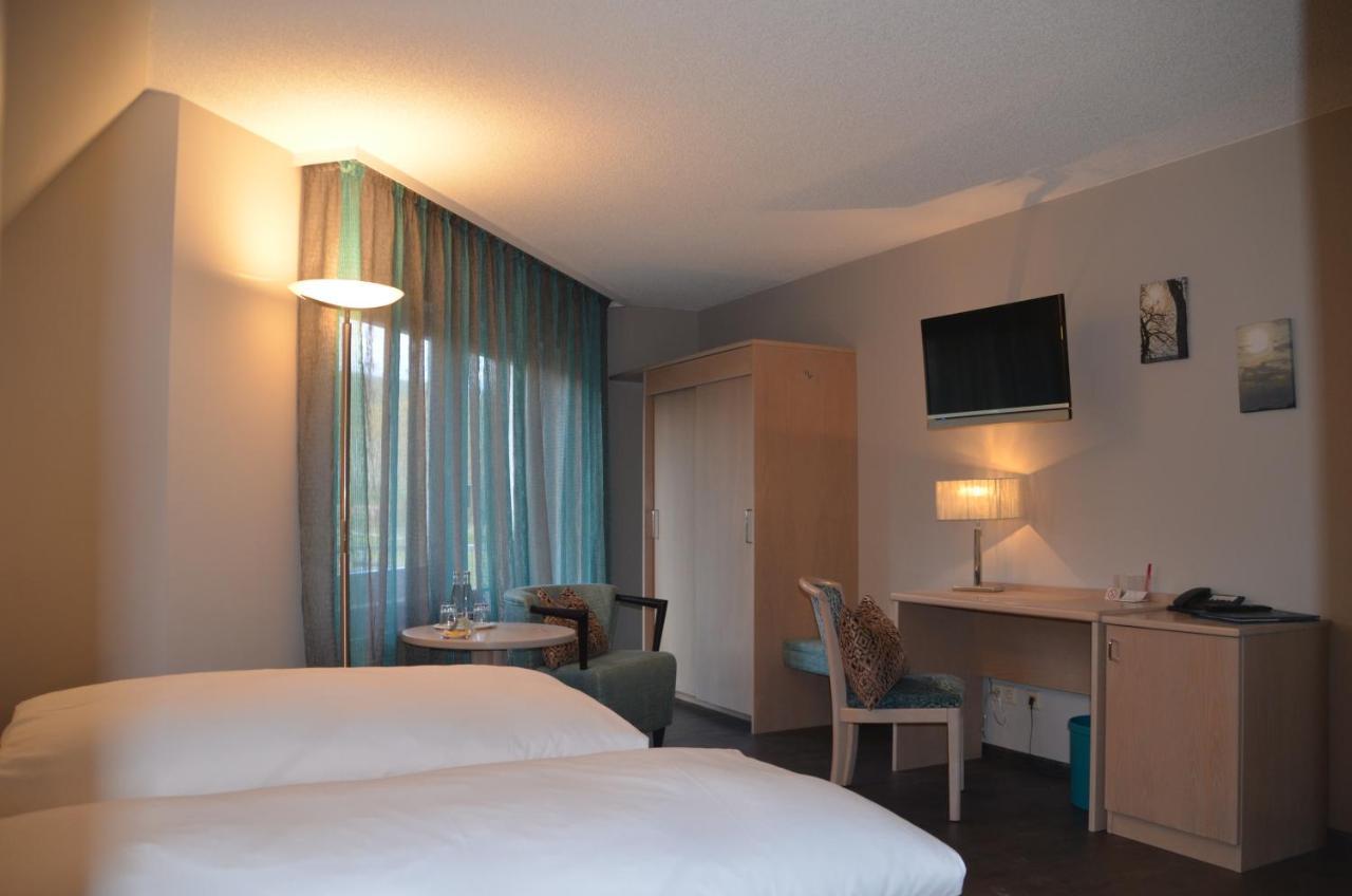 Castell Hotel & Restaurant Leinsweiler Luaran gambar